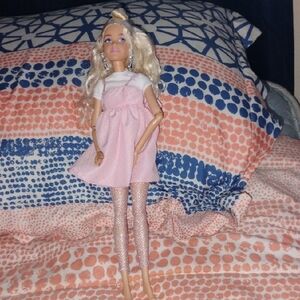 Fashion Doll with Pink Dress and Blonde Hair  Styling Set    Barbie Deluxe Style